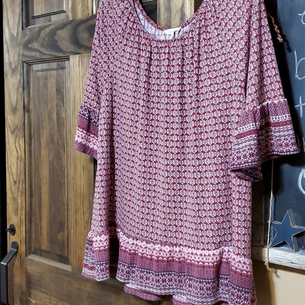 Ladies top.
